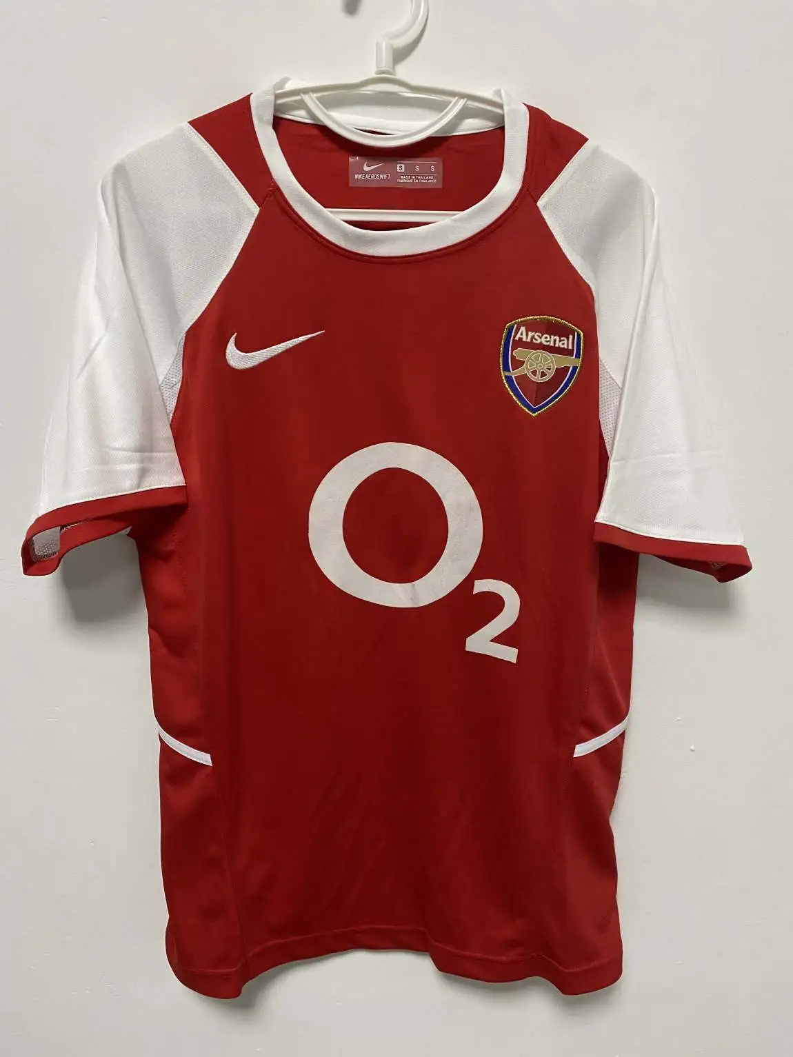 Thierry Henry Arsenal 2002/2003 Home Retro Jersey – Men’s Football Shirt, Red/White - Image 4