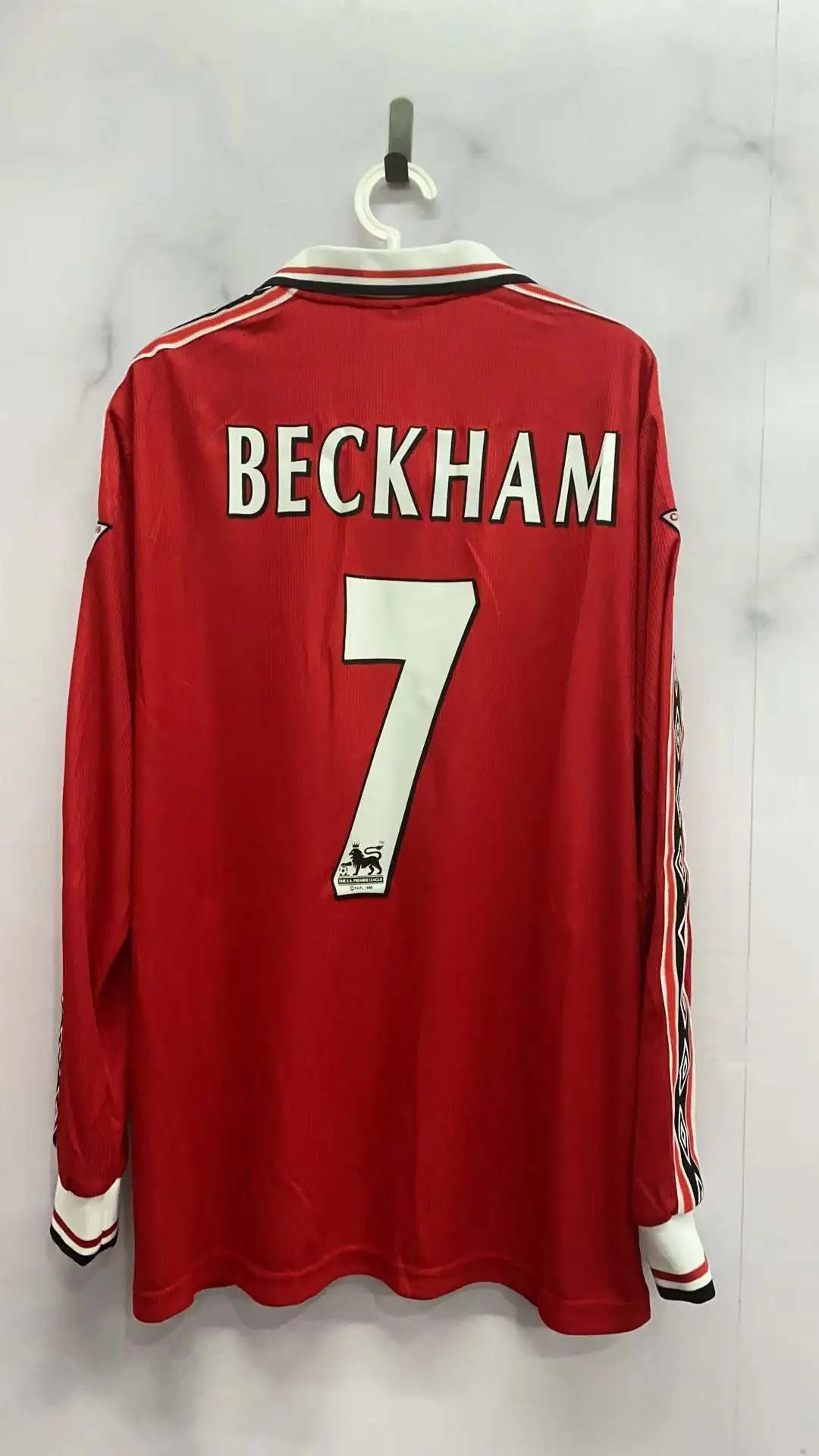 David Beckham Manchester United 1999 Retro Home Jersey – Men’s Football Shirt, Red - Image 4